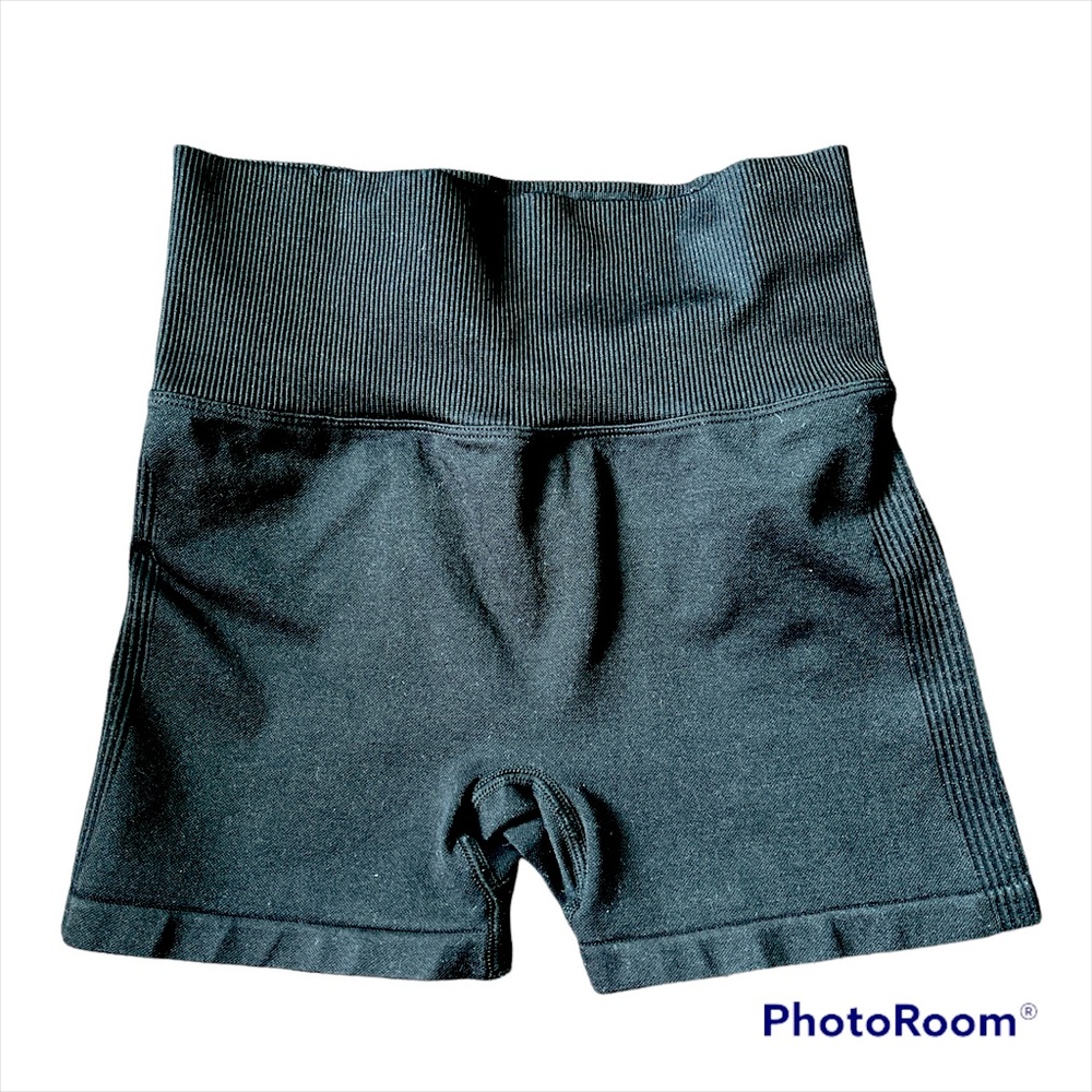 VS Pink active bike shorts XS